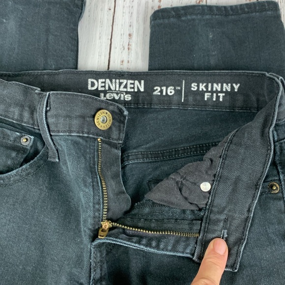 Levi’s Denizen black 216 skinny fit jeans  sz 28 x 30 - Picture 3 of 15